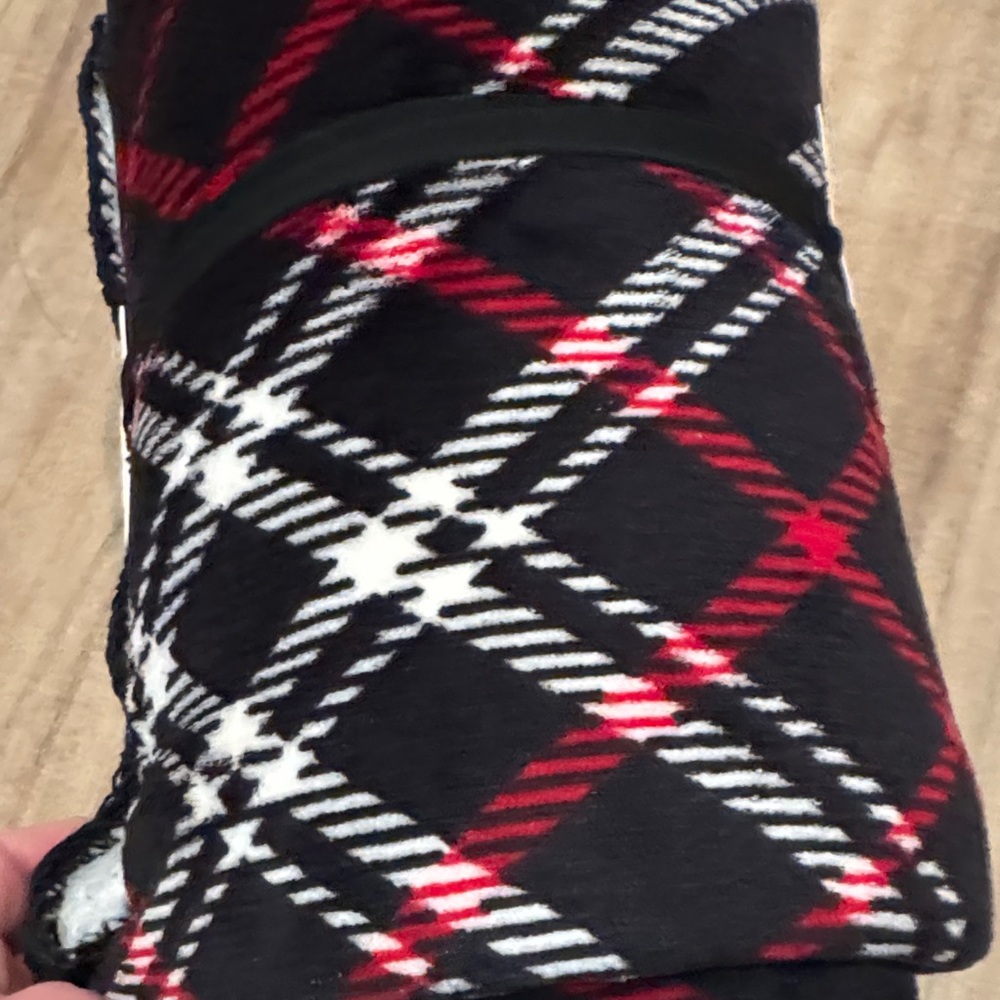 Victoria's Secret Black and Red Plaid plush blanket 50x60 - Picture 4 of 5
